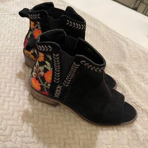 Tiara peep toe booties size 6.